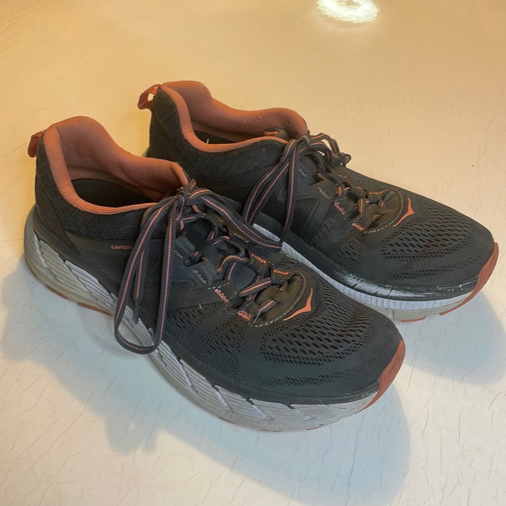 Hoka One 10.5 Graviota 2 running shoes